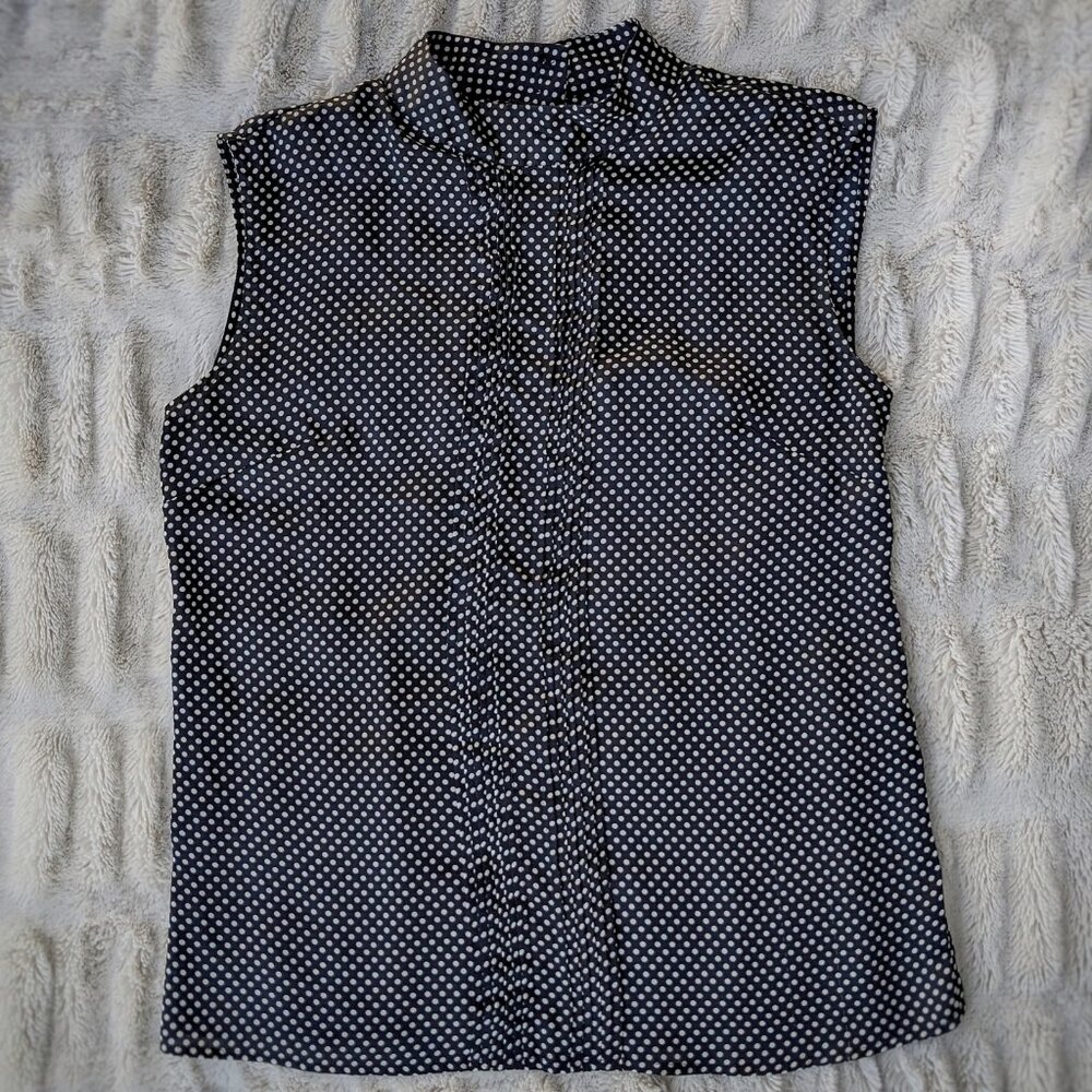 PolkaDot Silky Micro Pleat Sleeveless Rockabilly /50s Vibes B&W Blouse sz M/L